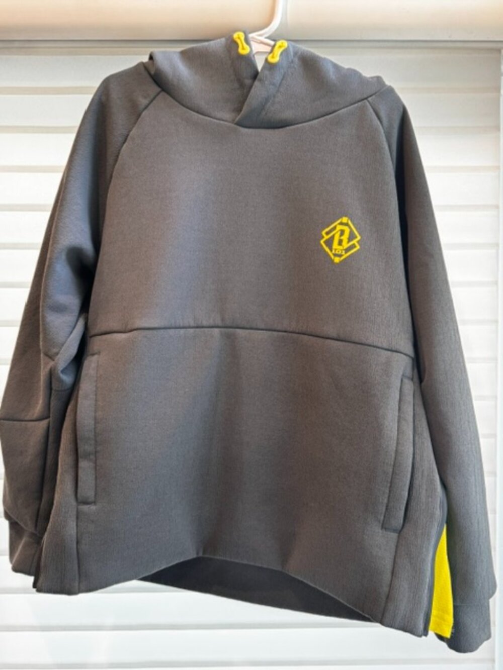 Baseball Lifestyle 101 - Diamond Tech Youth Hoodie - Youth Medium